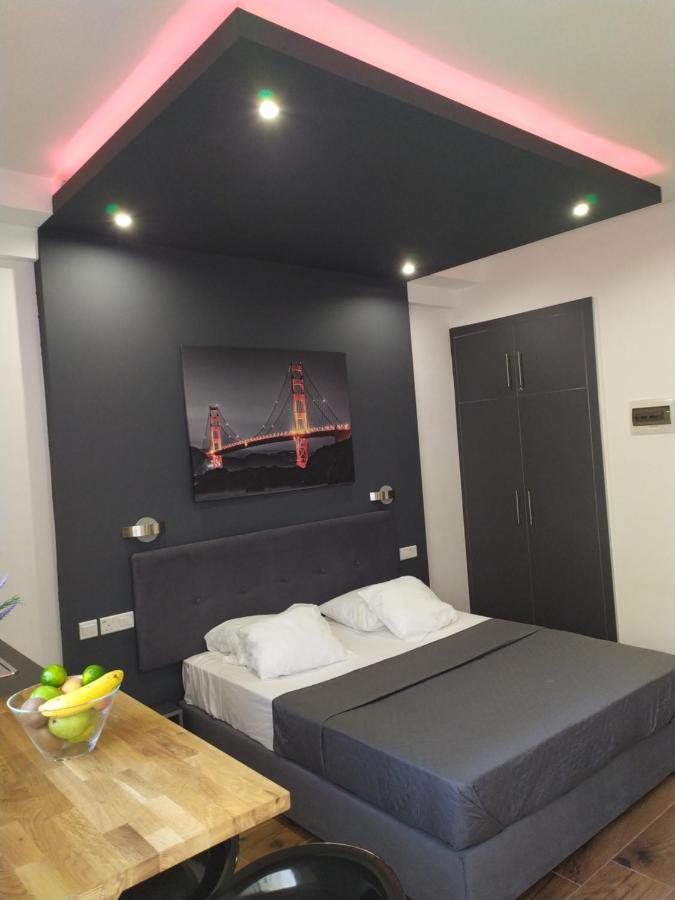 Takis Apartments 아이아 나파 외부 사진